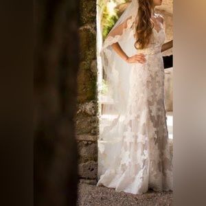 Wedding dress and veil